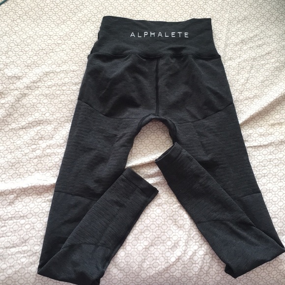 Alphalete Pants - Alphalete revival leggings